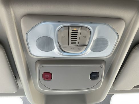 Used 2024 RAM ProMaster 2500 w/ Storage Group image 24