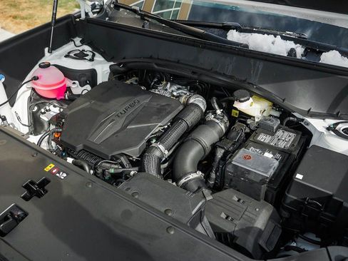 New 2027 Kia Telluride S image 7