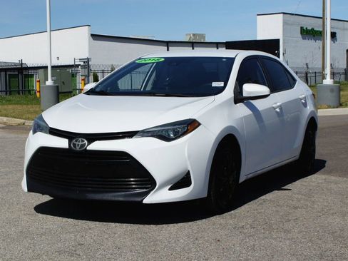 Used 2018 Toyota Corolla LE image 14