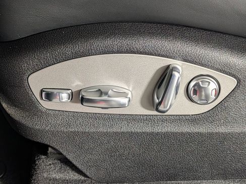 New 2026 Porsche Macan image 29