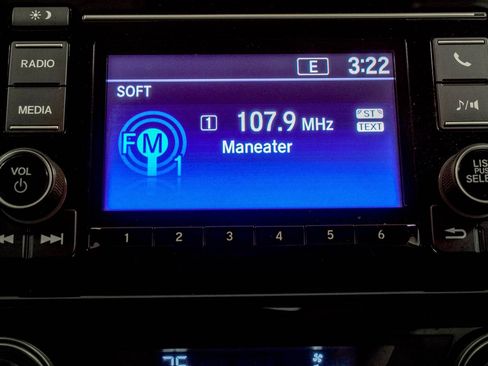 Used 2020 Honda CR-V LX image 24