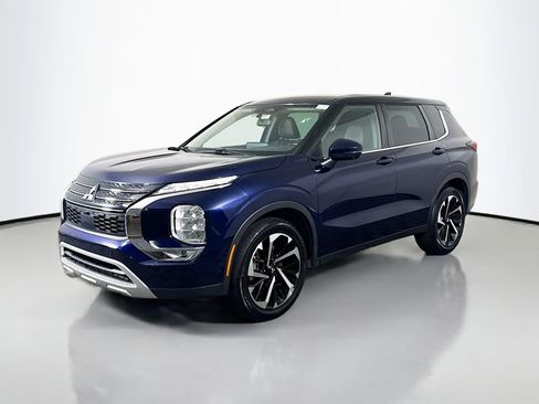 Used 2022 Mitsubishi Outlander SE FWD image 4