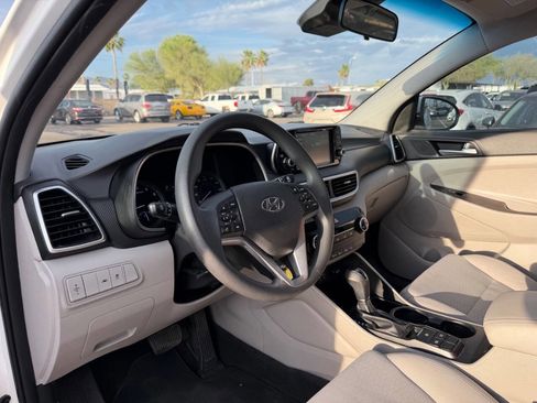 Used 2020 Hyundai Tucson SE image 19