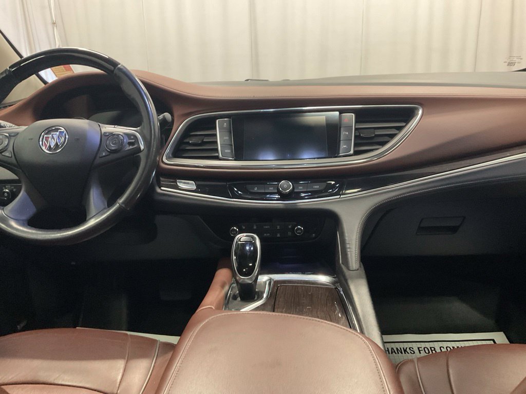 Used 2021 Buick Enclave Avenir w/ Avenir Technology Package AWD/4WD image 4