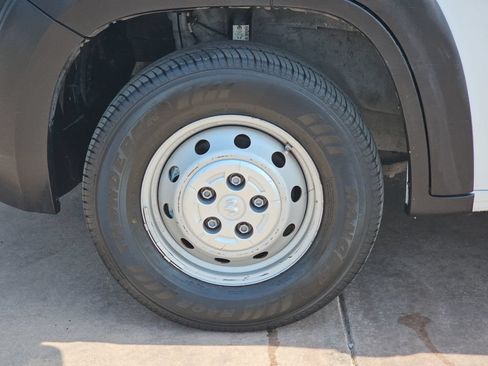 Used 2023 RAM ProMaster 2500 FWD image 35