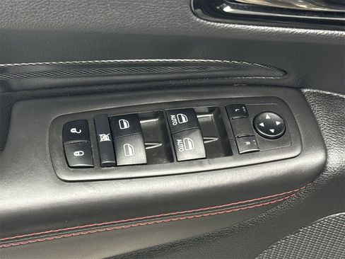 Used 2024 Dodge Durango GT image 17