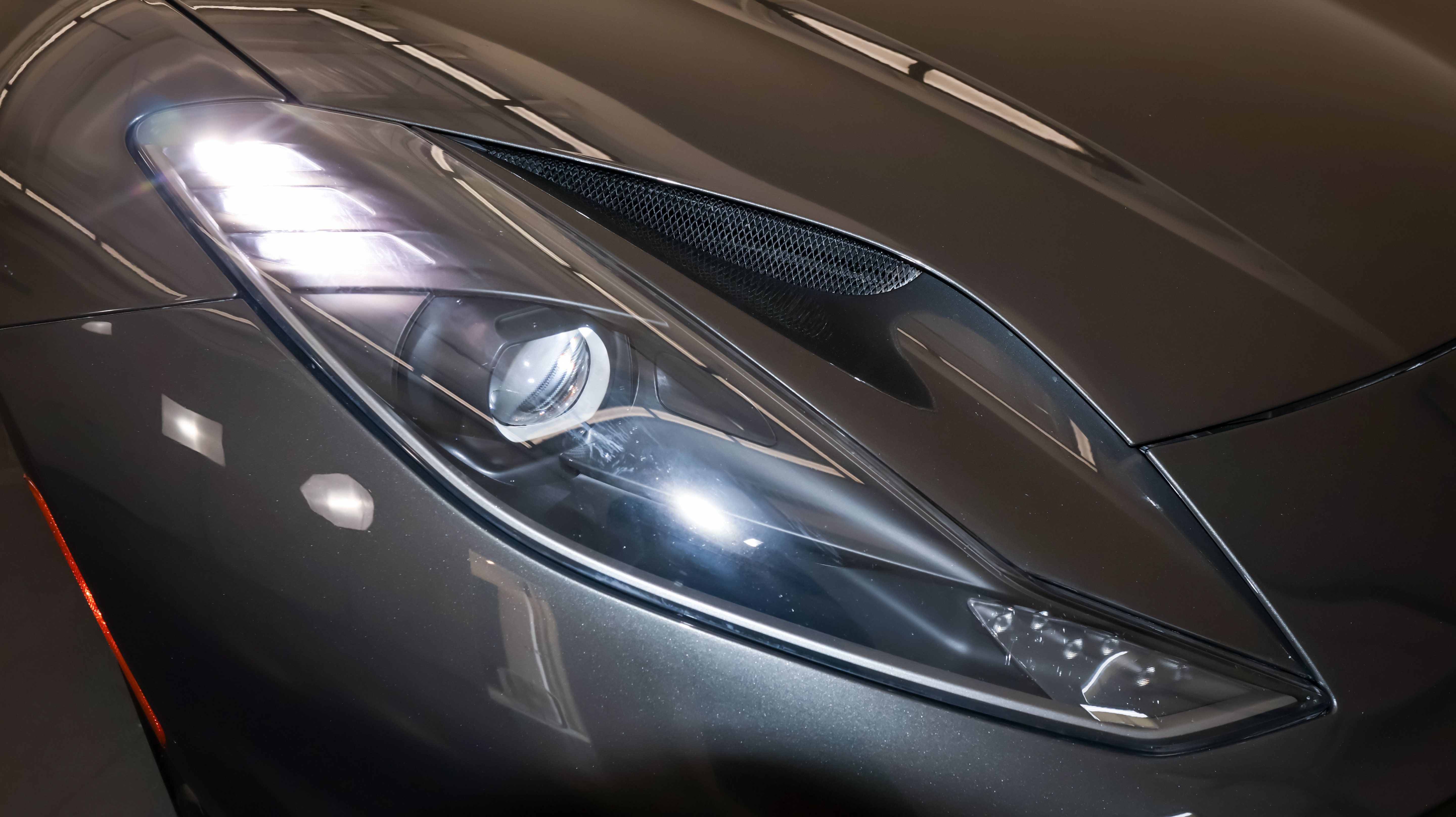 Used 2019 Ferrari 812 Superfast RWD image 40