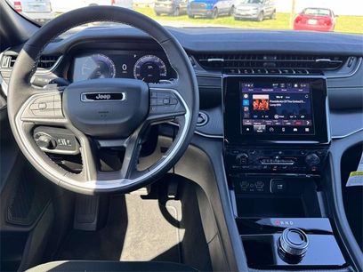 New 2025 Jeep Grand Cherokee Altitude