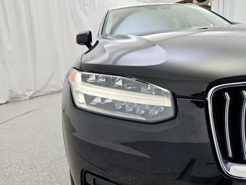 Used 2020 Volvo XC90 T6 Momentum w/ Protection Package image 31