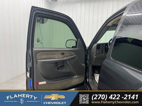 Used 2003 Chevrolet Silverado 2500 LS w/ Skid Plate Package image 8