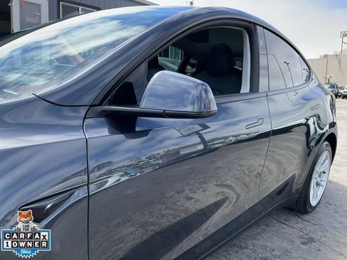 Used 2024 Tesla Model Y 2WD image 95