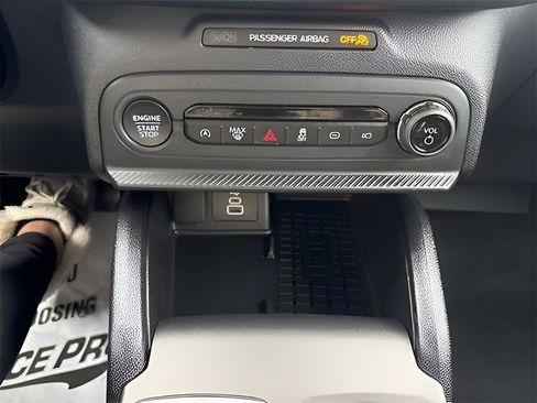 Used 2025 Ford Bronco Sport Big Bend image 16