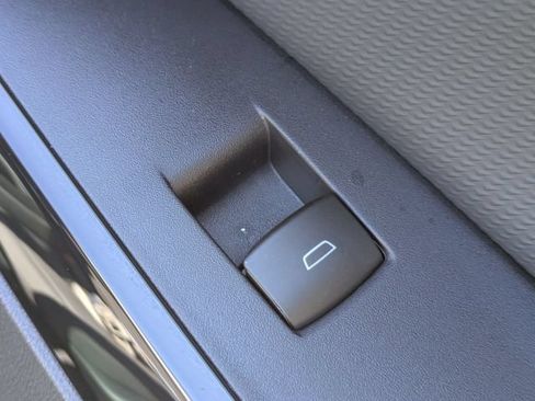 New 2026 Chevrolet Equinox LT w/ Safety and Technology Package FWD image 36