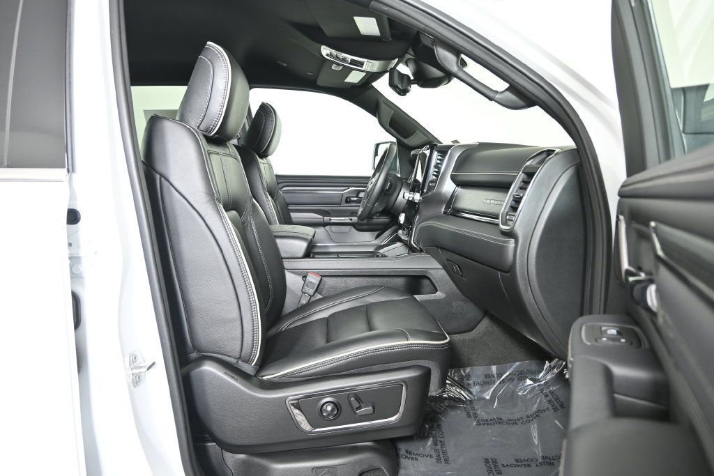 Used 2024 RAM 1500 Limited AWD/4WD image 16