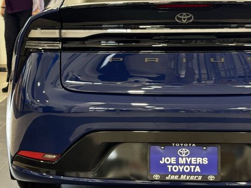 New 2026 Toyota Prius Plug-In Hybrid FWD image 22