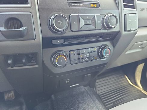 Used 2017 Ford F350 XL w/ Power Equipment Group RWD image 24