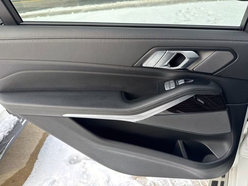 Used 2024 BMW X7 xDrive40i image 19