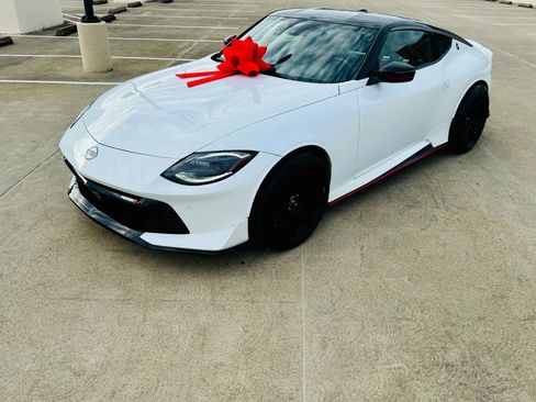 Used 2024 Nissan Z NISMO w/ Floor Mat Package image 35