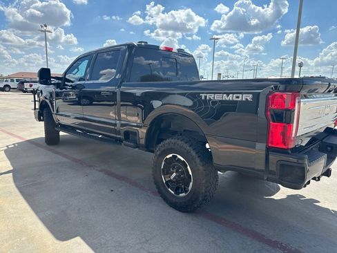 Certified 2025 Ford F250 King Ranch w/ Tremor Off-Road Package AWD/4WD image 6