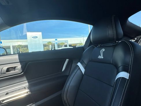 Used 2020 Ford Mustang Shelby GT500 w/ Technology Package RWD image 29
