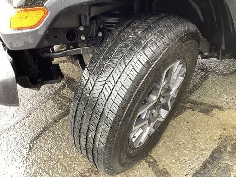 Certified 2025 Jeep Wrangler Unlimited Sahara AWD/4WD image 19