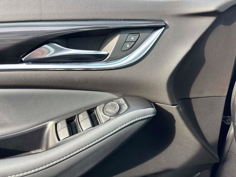 Used 2022 Buick Enclave Essence w/ Experience Buick Package image 20