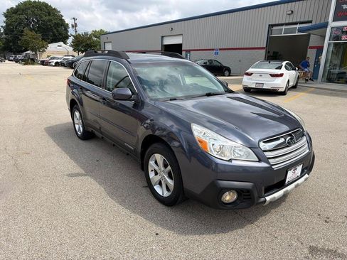 Used 2014 Subaru Outback 2.5i Limited AWD/4WD image 2