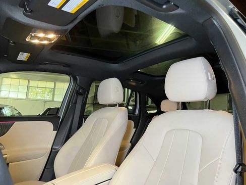 Certified 2025 Mercedes-Benz GLA 250 4MATIC image 25