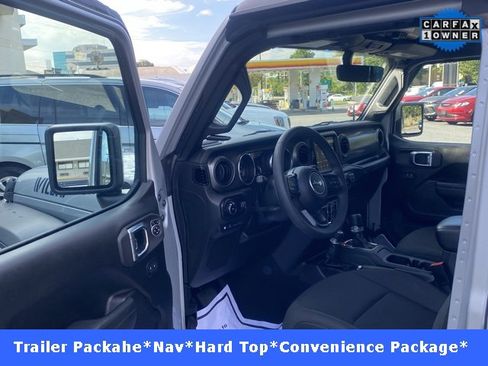 Used 2023 Jeep Wrangler Unlimited image 14