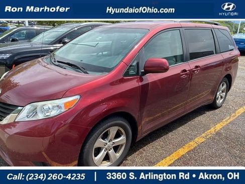 Used 2011 Toyota Sienna LE w/ Towing Pkg FWD image 1