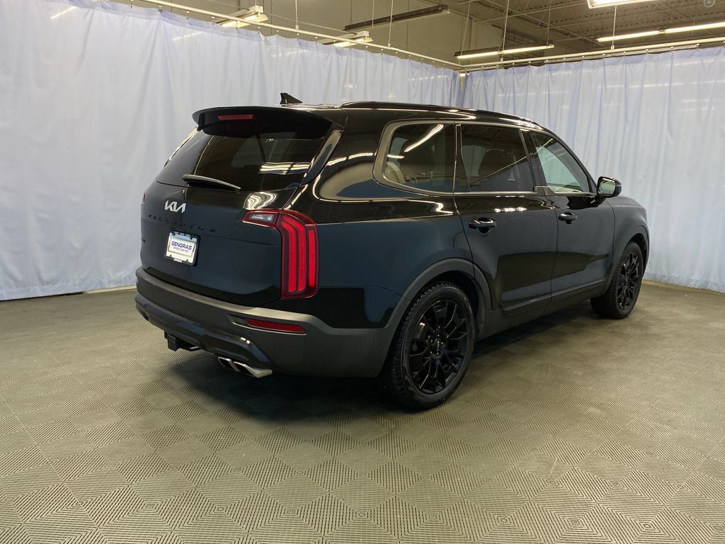 Used 2022 Kia Telluride SX w/ Nightfall Edition Package AWD/4WD image 6