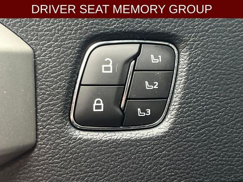 Certified 2022 Ford F250 Lariat w/ Lariat Ultimate Package image 33