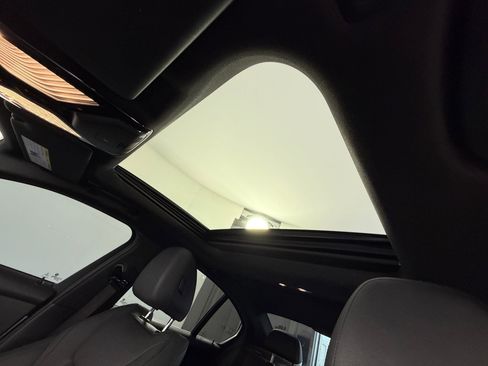 Used 2020 BMW 330i xDrive Sedan w/ Convenience Package image 14