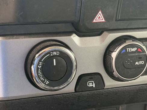 Used 2023 Toyota Tacoma SR AWD/4WD image 17