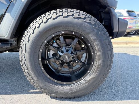 Used 2019 Jeep Wrangler Unlimited Sport S image 24