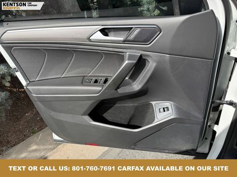 Used 2022 Volkswagen Tiguan SE R-Line image 20