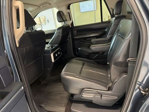 Used 2022 Ford Expedition Max XLT image 15