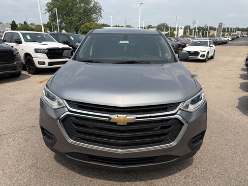 Used 2021 Chevrolet Traverse LS w/ LPO, Floor Liner Package FWD image 3