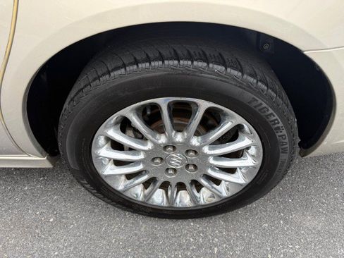 Used 2008 Buick Lucerne Super FWD image 28