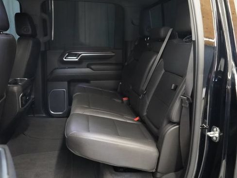 Used 2024 GMC Sierra 3500 SLT w/ SLT Convenience Package AWD/4WD image 40