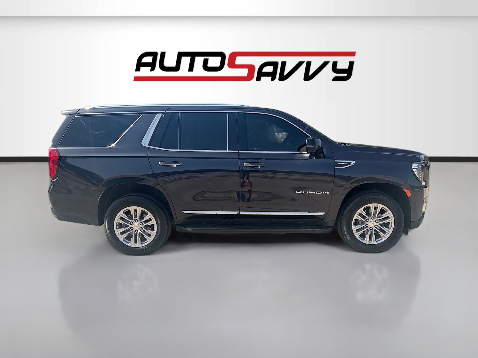 Used 2024 GMC Yukon SLT w/ SLT Luxury Package RWD image 8