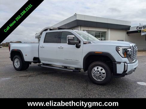New 2026 GMC Sierra 3500 Denali w/ Denali Reserve Package AWD/4WD image 4