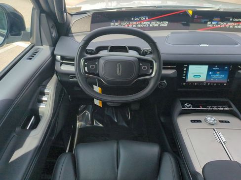 New 2025 Lincoln Navigator L Reserve w/ Jet Appearance Package image 16