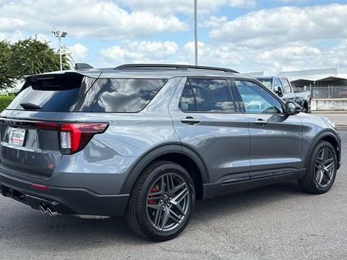 New 2026 Ford Explorer ST AWD/4WD image 3