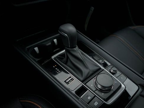 Certified 2025 MAZDA CX-50 AWD 2.5 Hybrid w/ Premium Pkg image 27