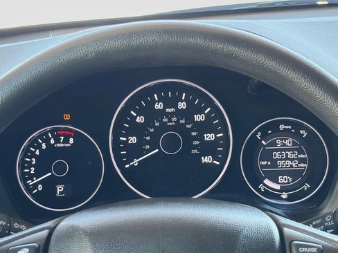 Used 2017 Honda HR-V EX image 31
