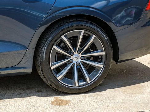 Used 2021 Volvo S60 T5 Momentum image 49