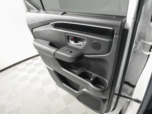 Used 2025 Honda Pilot EX-L image 14