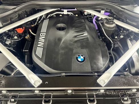 Used 2026 BMW X5 xDrive40i w/ M Sport Package AWD/4WD image 38