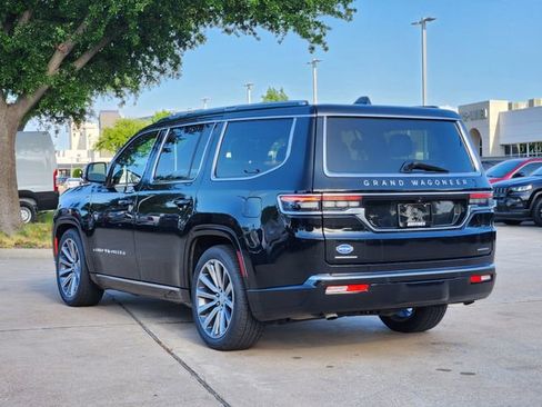 Certified 2023 Jeep Grand Wagoneer Series II w/ Flexible Seating Group AWD/4WD image 5